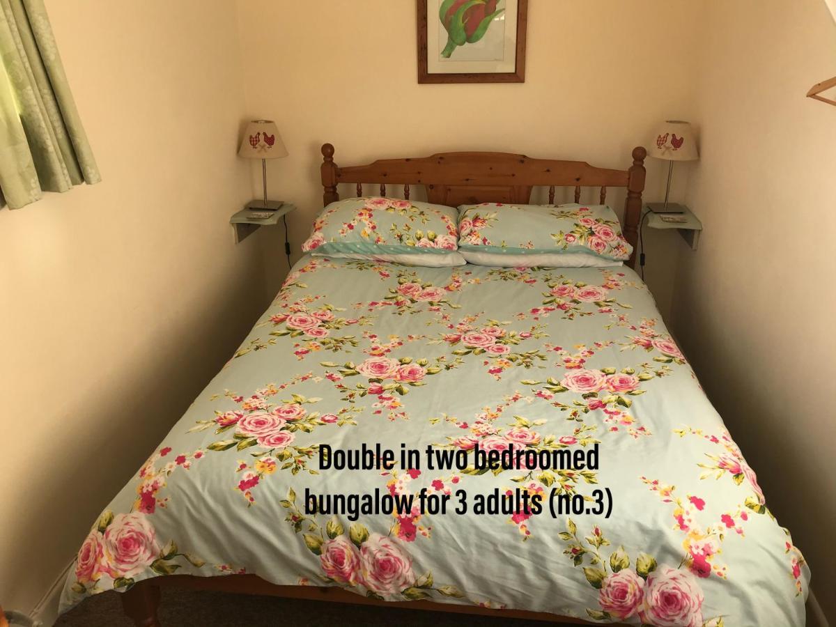 ווצ'ט Court Farm Holiday Bungalows Ltd מראה חיצוני תמונה