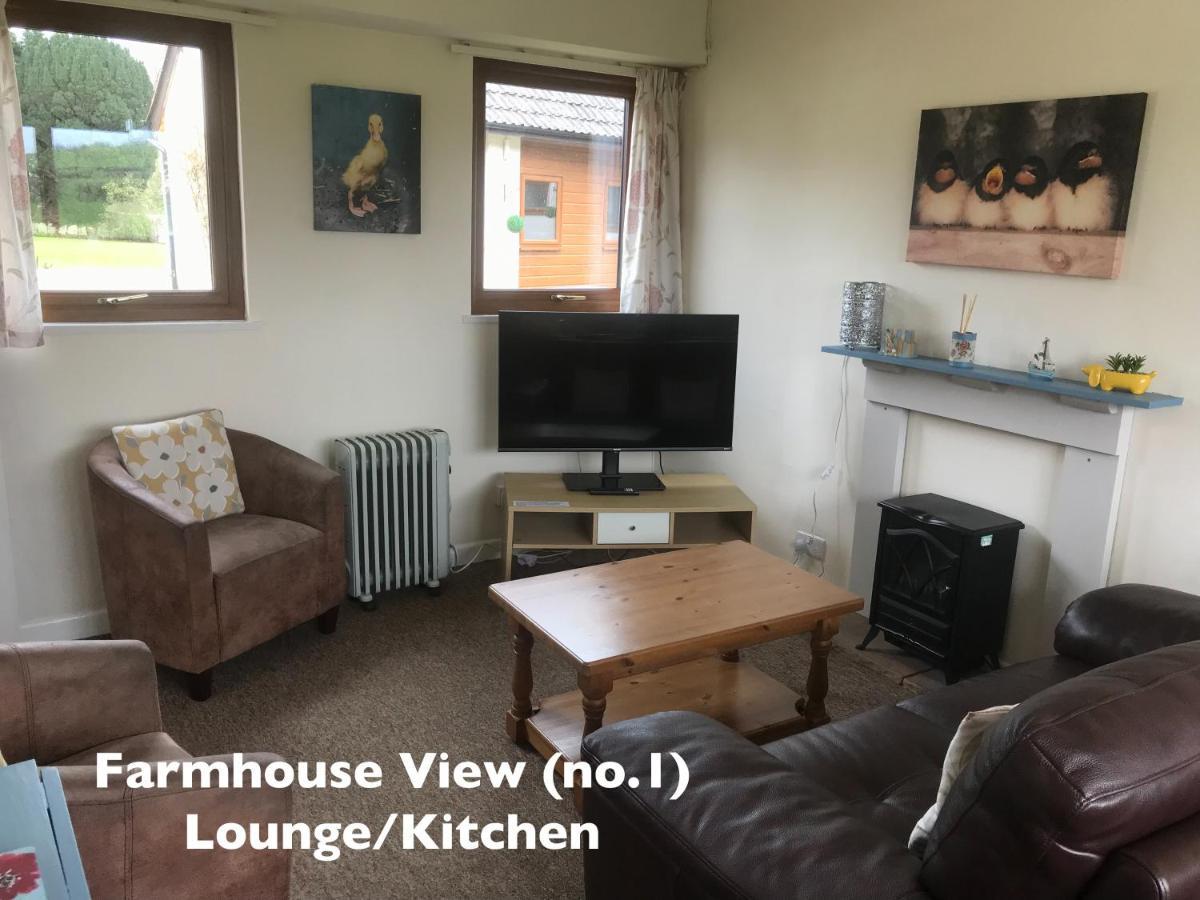 ווצ'ט Court Farm Holiday Bungalows Ltd מראה חיצוני תמונה